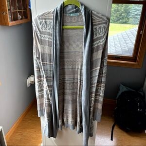 Maurices Medium Cardigan Sweater Patterned